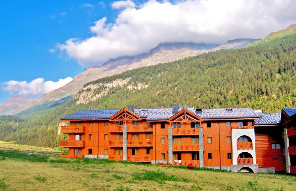 Residence Les Balcons De Val Cenis Le Haut Ланслевиллар Экстерьер фото